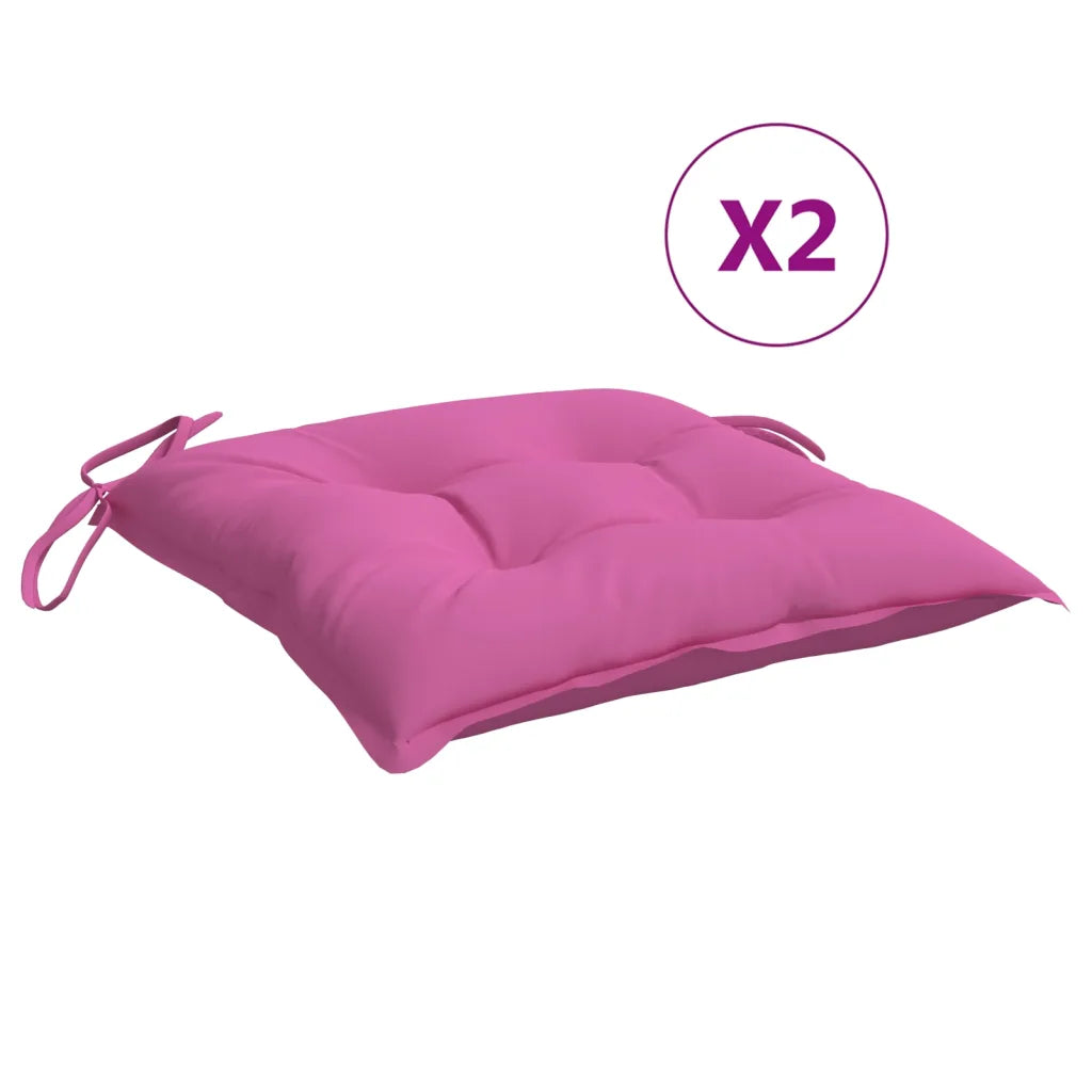 Un Coussin Rose vendu par 2 qui sera parfait pour un fauteuil à bascule.