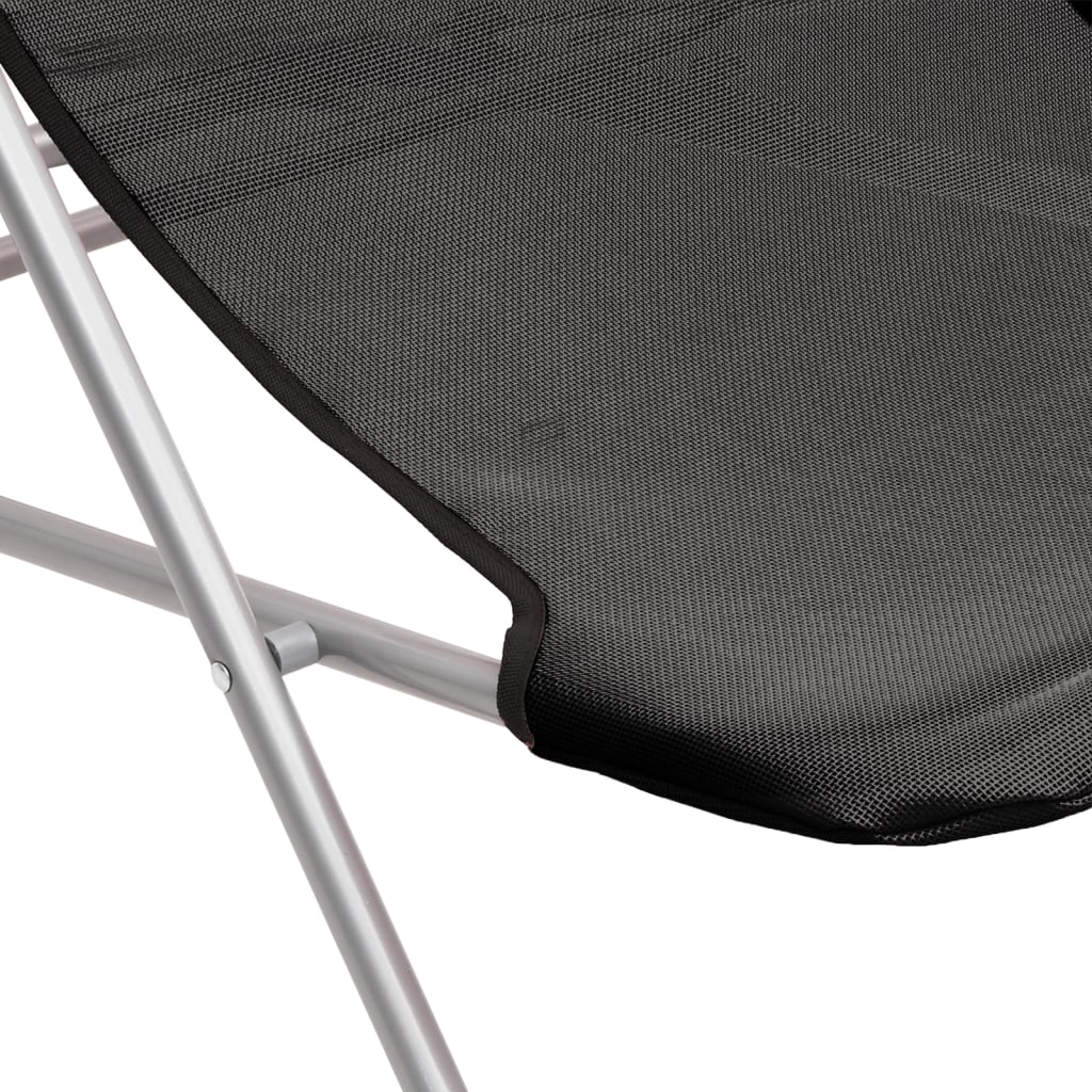 Détail de l’assise en textilène et de la structure de plage