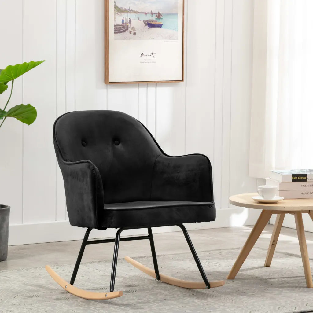 Fauteuil à Bascule noir dans un petit salon