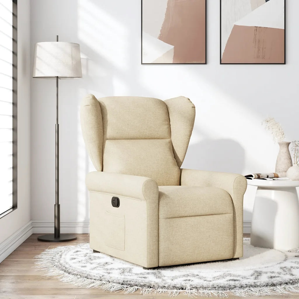 Un Fauteuil confortable avec un dossier inclinable pratique.