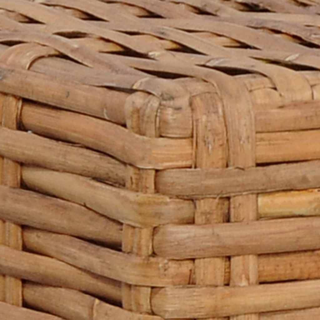 Repose-pieds en rotin naturel avec coussin crème, détail du tressage en rotin
