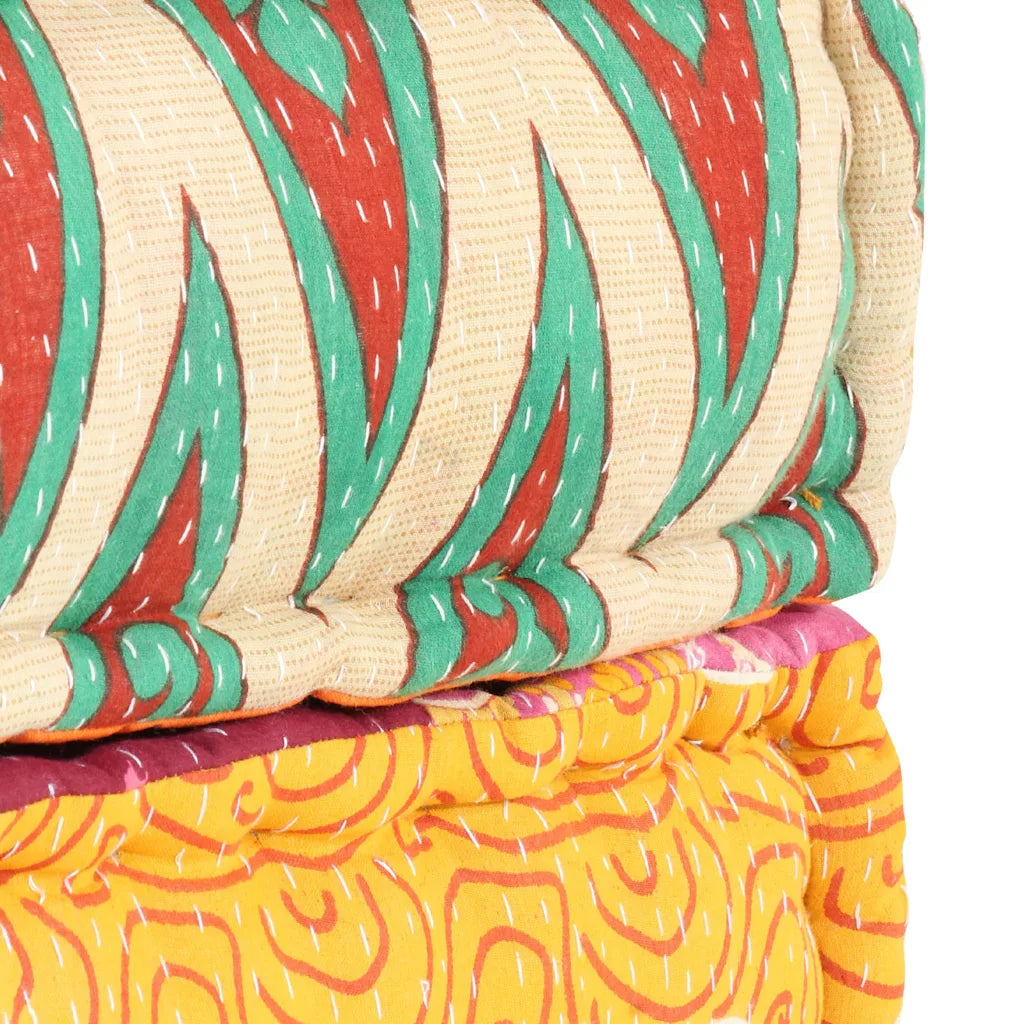 Coutures et finitions du coussin patchwork