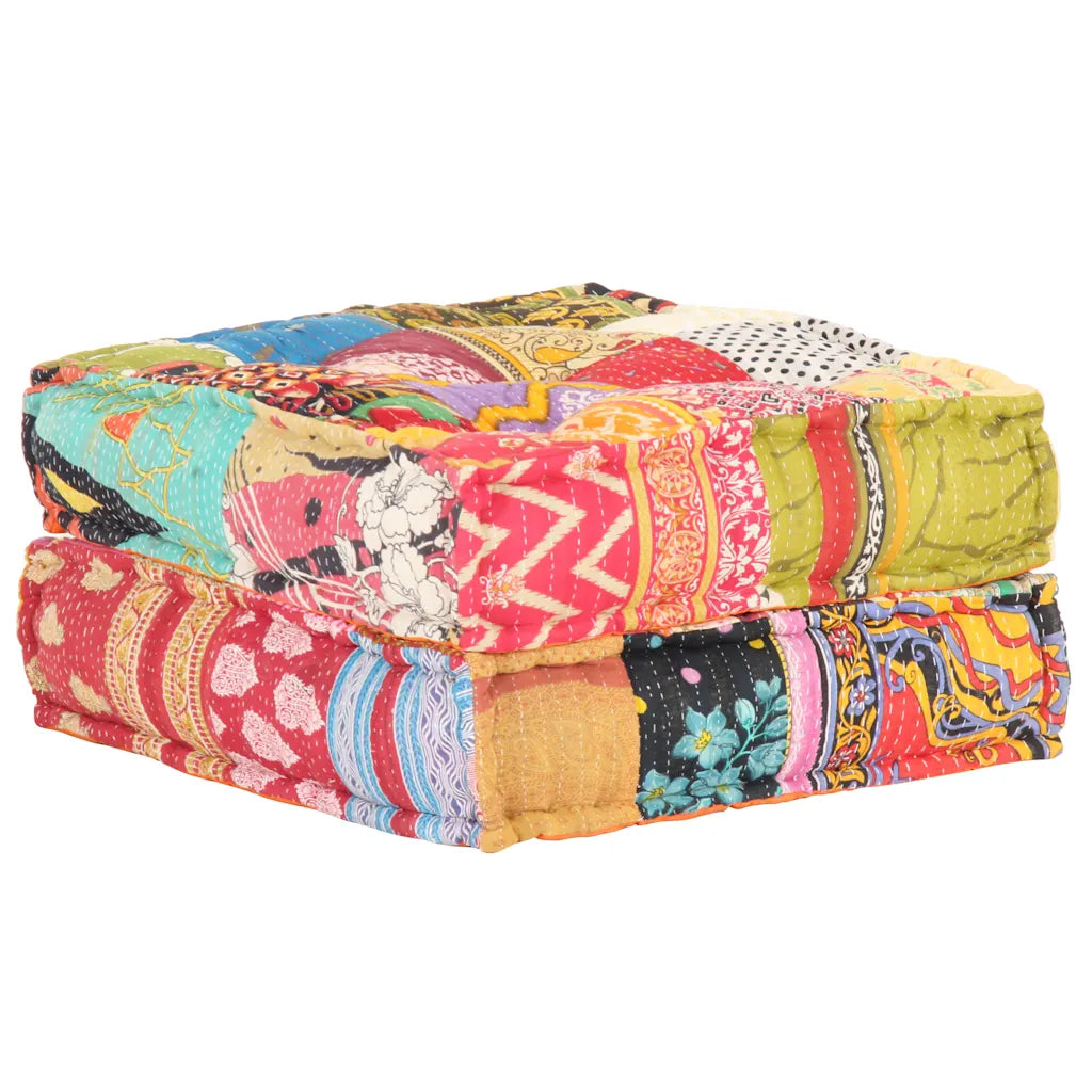 Pouf vintage multicolore en tissu patchwork, présenté replié
